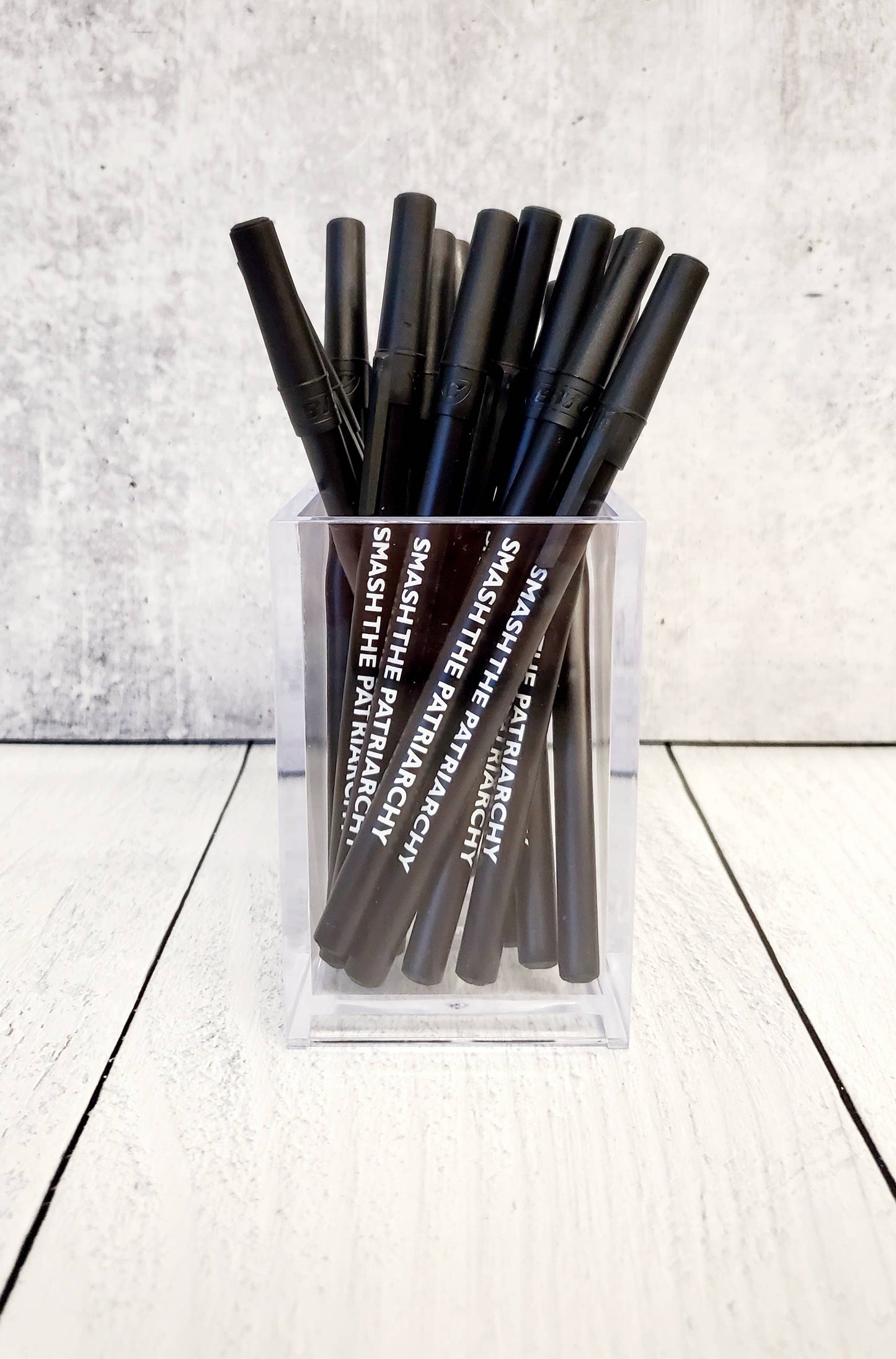 Smash the Patriarchy Feminist Loose Pens in Acrylic Cup